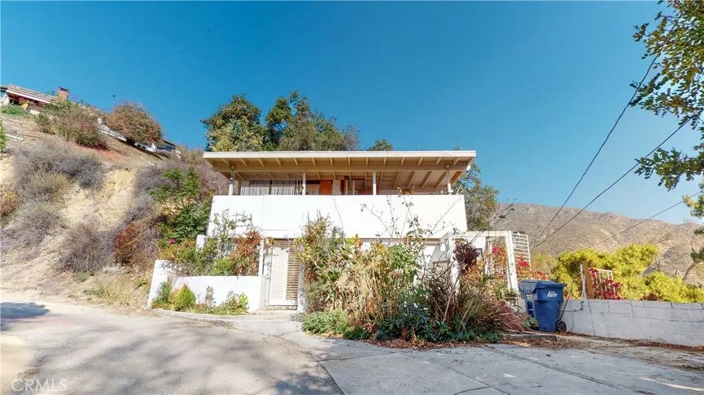 540 Mount Wilson Trail, Sierra Madre, CA 91024