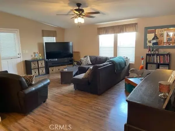 La Verne, CA 91750,2755 Arrow #120