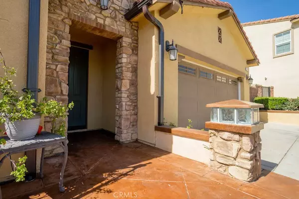Fontana, CA 92336,4714 Hawk Ridge Avenue