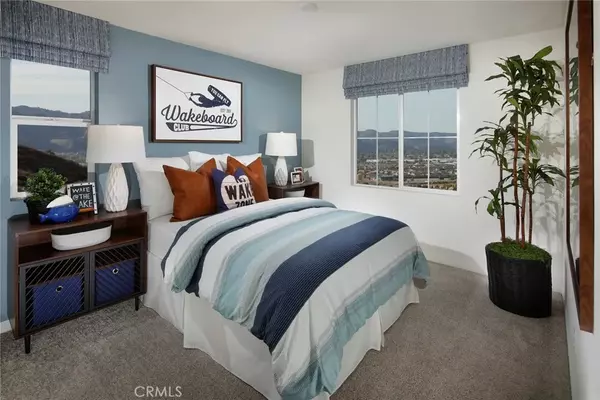 Lake Elsinore, CA 92530,933 Helena Ridge #10