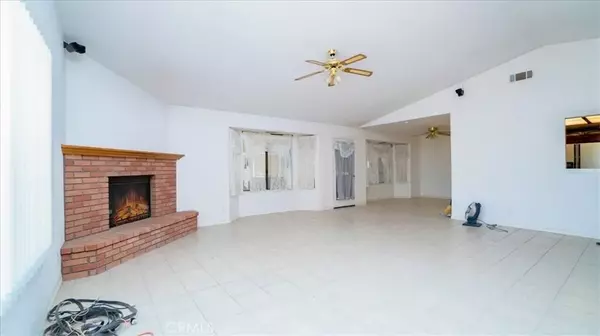 Apple Valley, CA 92308,22615 Pacific Street