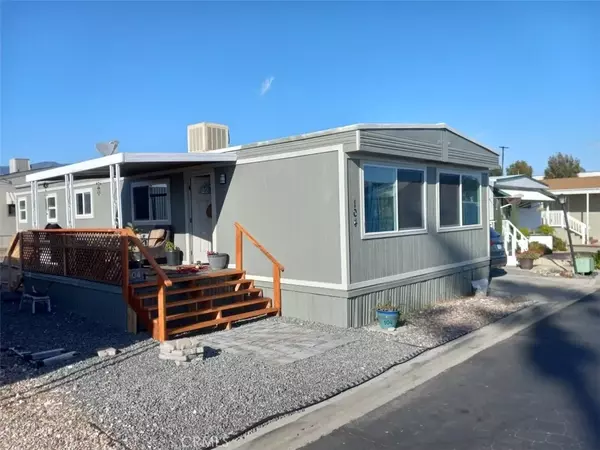 La Verne, CA 91750,2755 Arrow #104