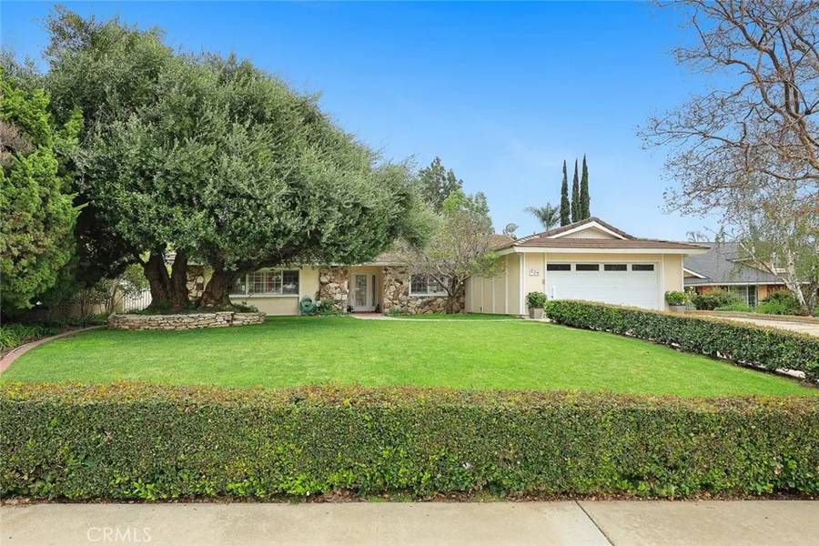 529 Redlands Ave, Claremont, CA 91711