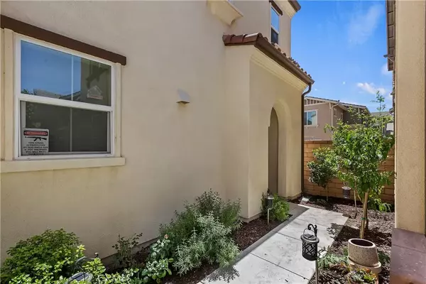 Ontario, CA 91761,2772 E Kennedy Privado Lane