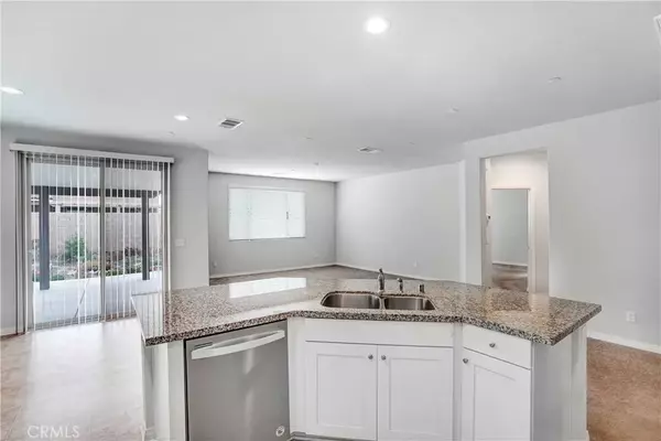 Fontana, CA 92336,7803 Poppy Lane