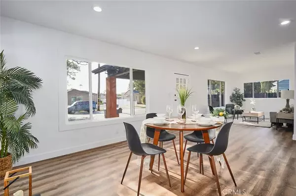 Santa Ana, CA 92701,109 N Wright Street