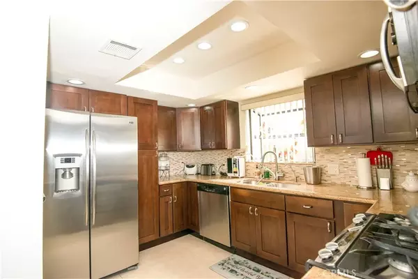 Glendale, CA 91203,459 W Wilson #3 Avenue