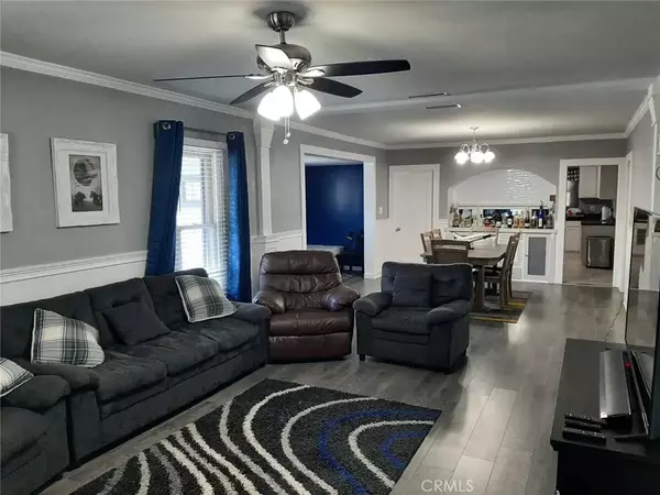 Pomona, CA 91768,379 Kenoak Drive