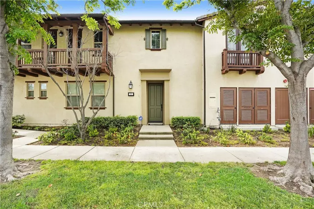 Ontario, CA 91761,3262 S Westmont Lane #2