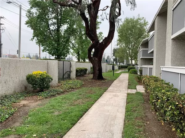 26200 Redlands Boulevard #11, Redlands, CA 92373