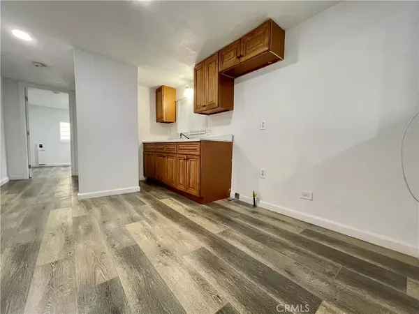 Covina, CA 91724,716 N Grand #E-7