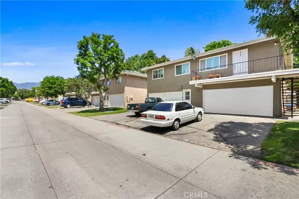 La Verne, CA 91750,3003 Knollwood Avenue #2