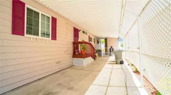 Chino Hills, CA 91709,15111 Pipeline #92