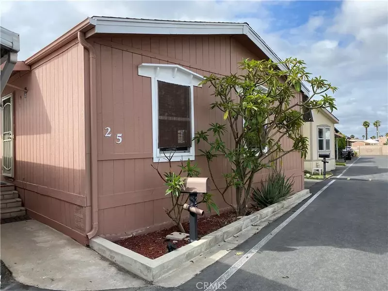 3667 W Valley, Pomona, CA 91768