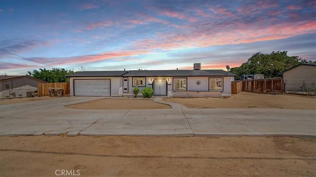 10265 Lincoln Avenue, Hesperia, CA 92345