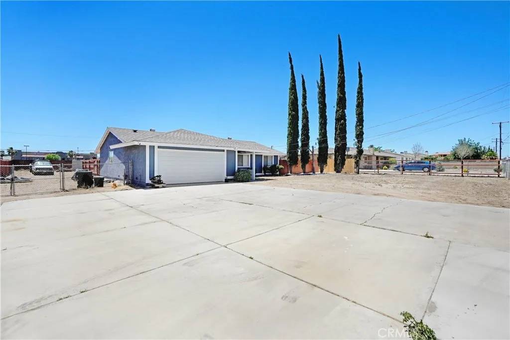 Hesperia, CA 92345,14863 Juniper Street