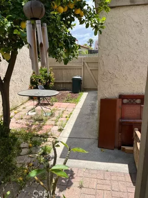 Anaheim, CA 92806,929 S Cedarwood Lane