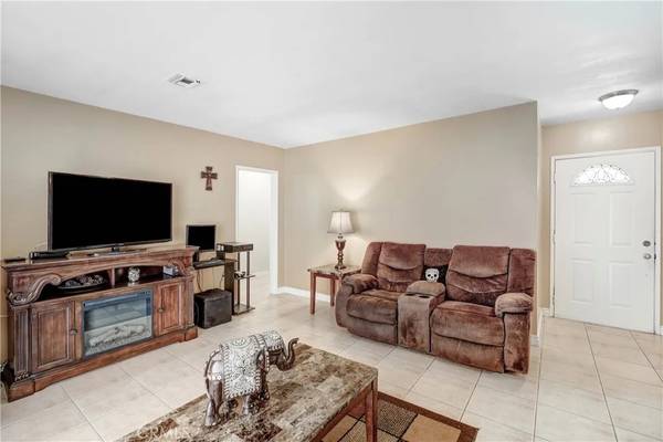 Rialto, CA 92376,19403 Chaparral Street