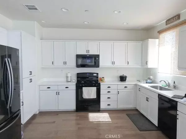 Victorville, CA 92395,13436 Earl Way