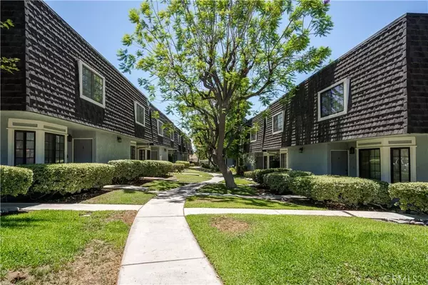 Duarte, CA 91010,2590 Huntington Drive #F