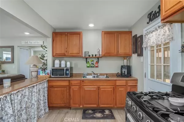 Colton, CA 92324,931 Iowa Avenue