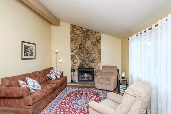 Victorville, CA 92394,15118 Dakota Street