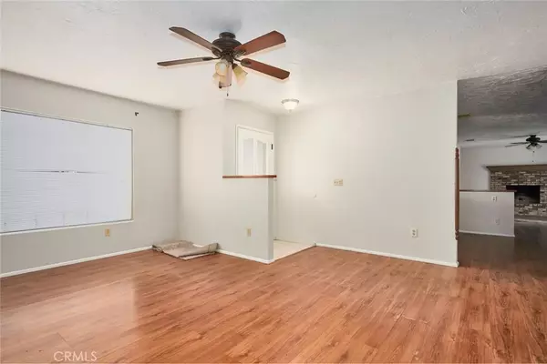 Victorville, CA 92395,13910 Apple Creek Drive