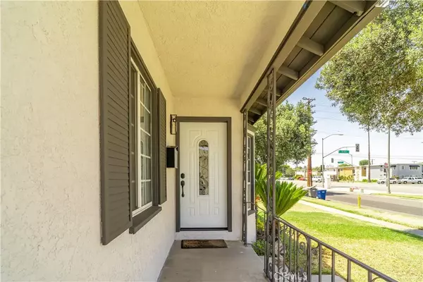 Lakewood, CA 90713,4712 Bellflower Boulevard