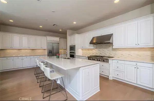 Irvine, CA 92620,70 Walden