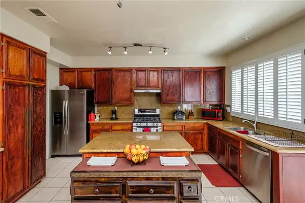 Victorville, CA 92392,12598 Mann Street