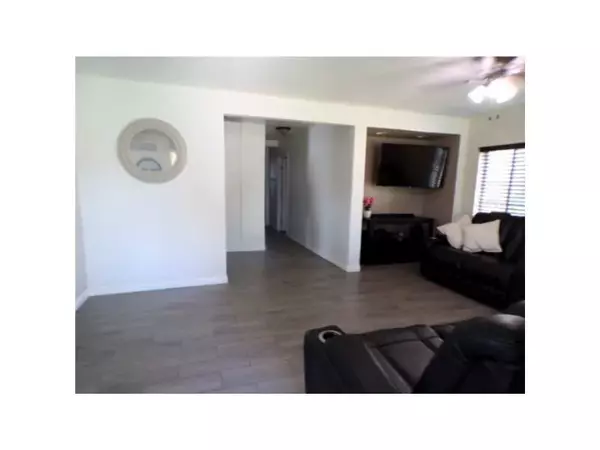 Colton, CA 92324,1339 Holly Avenue