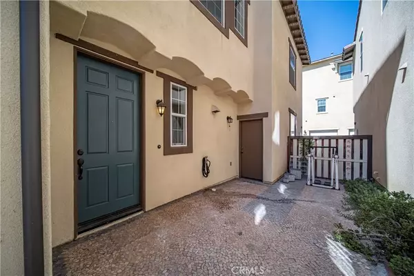 Montclair, CA 91763,10381 Via Palma