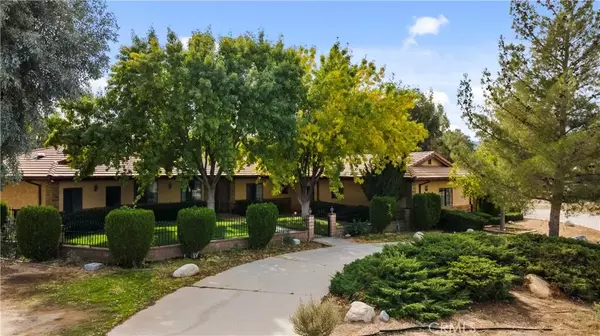 1314 W Avenue O, Palmdale, CA 93551