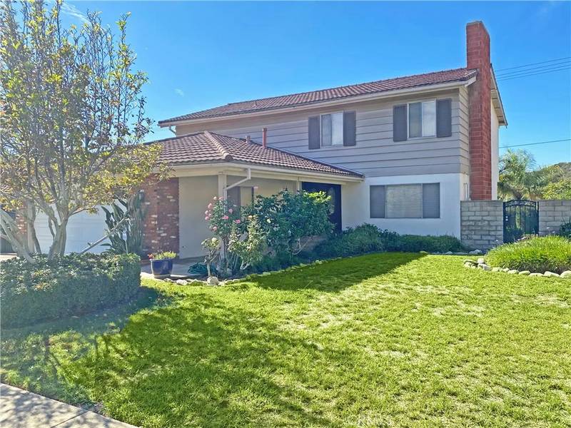2641 Sweetbriar Drive, Claremont, CA 91711
