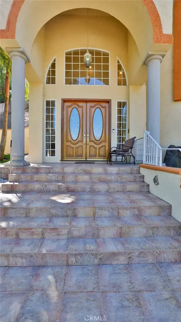 La Habra Heights, CA 90631,2085 El Cajonita Drive