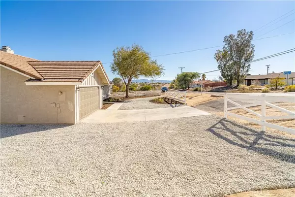 Victorville, CA 92395,13593 2nd Avenue