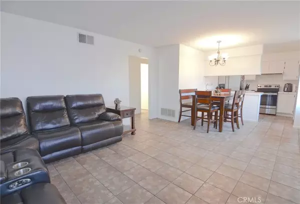 La Verne, CA 91750,2945 Knollwood Avenue