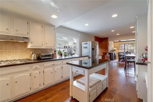 Agoura Hills, CA 91301,5621 Slicers Circle