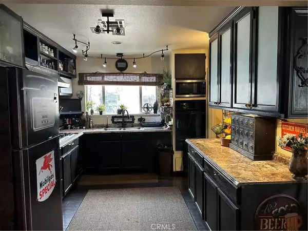 Palmdale, CA 93551,39019 Ocotillo Drive
