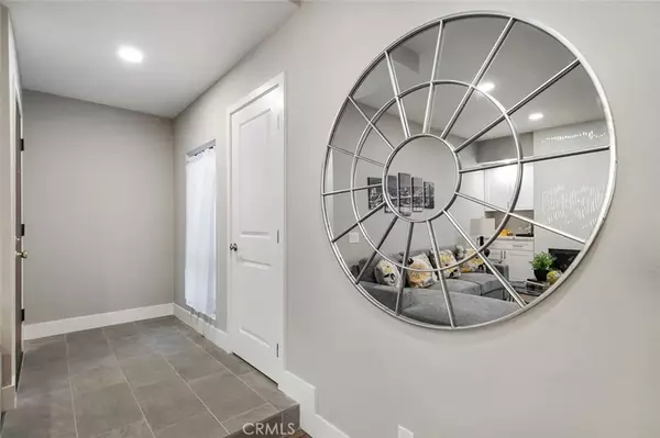 Brea, CA 92821,580 N Brea Boulevard #31