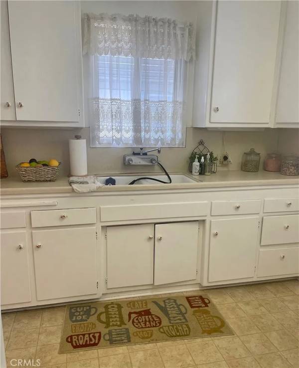 Ontario, CA 91762,823 W E Street