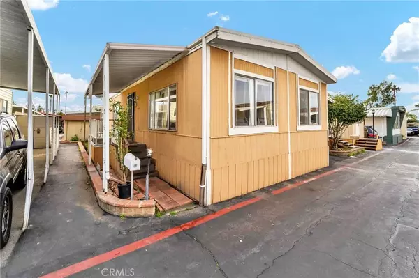 Covina, CA 91724,716 N Grand #B4