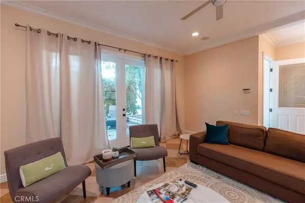 Corona Del Mar, CA 92625,433 Iris Avenue