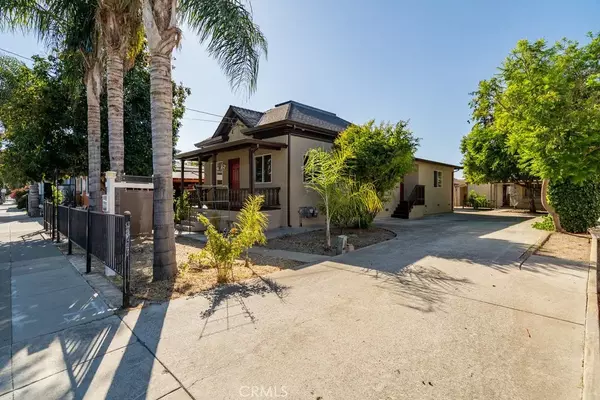 San Jose, CA 95112,585 E Saint James Street