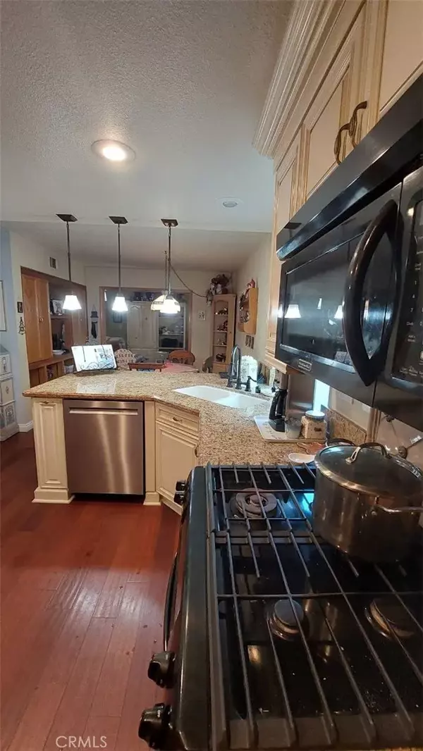 Ontario, CA 91761,2417 Blackpine Place