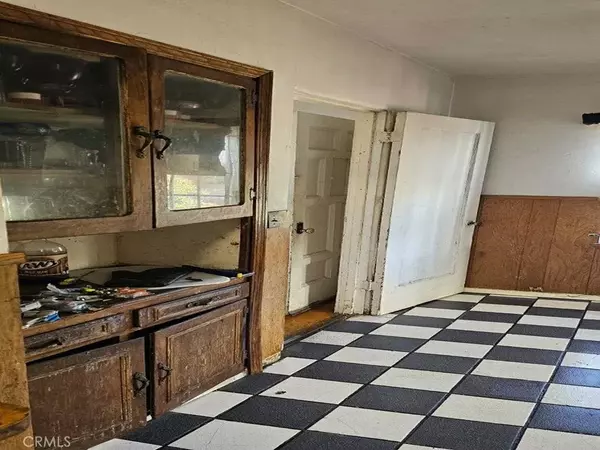 Berkeley, CA 94703,1908 Fairview Street