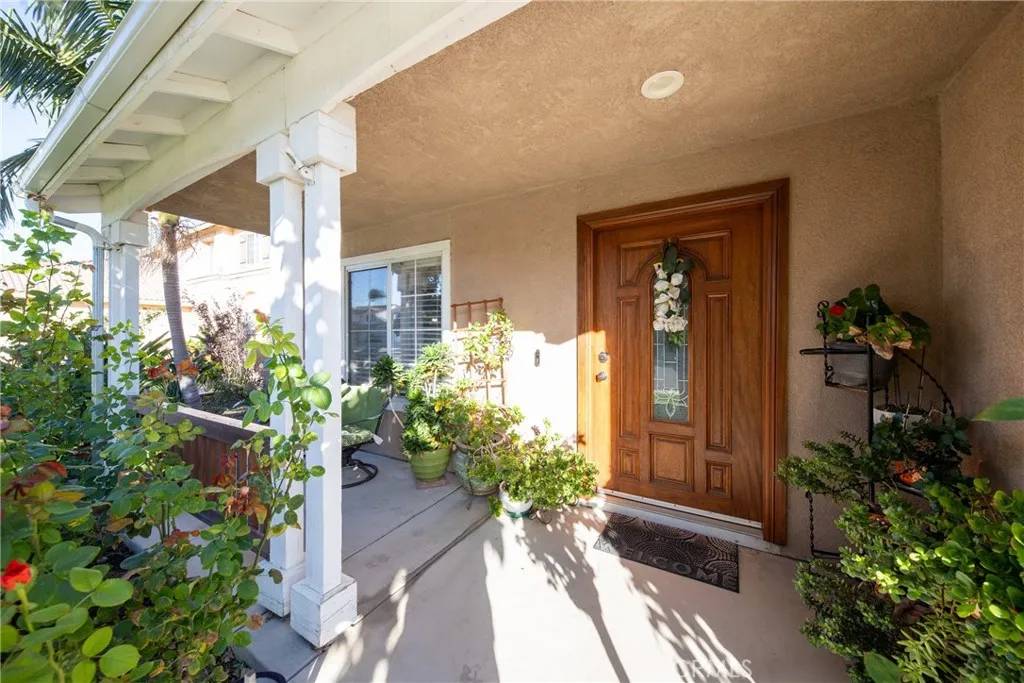 Eastvale, CA 92880,6364 Pomegranate Court