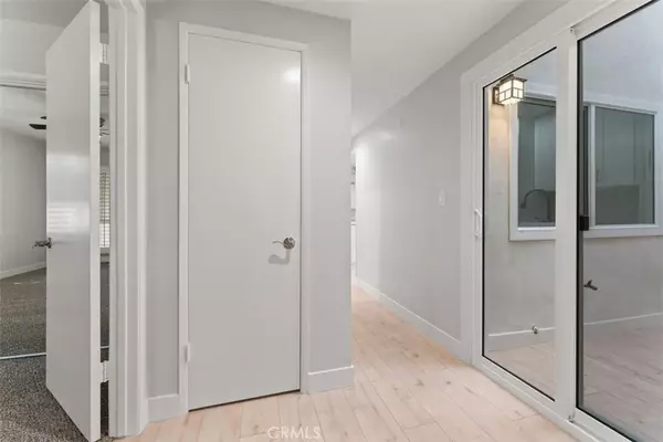 Newhall, CA 91321,26807 Oak Garden Court