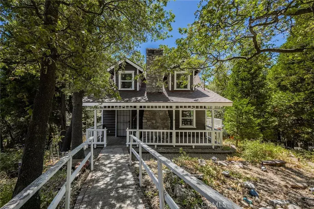 Crestline, CA 92325,23697 Hillside Drive