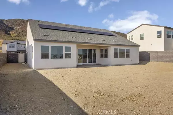 Fontana, CA 92336,15949 Conservatory Drive